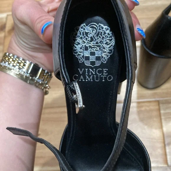 Vince Camuto Platform 6in heels size 7.5 - Picture 8 of 8